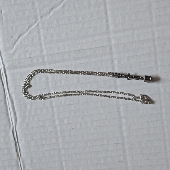 Doctor Who Sonic Screwdriver Silver plated Necklace - Picture 3 of 7